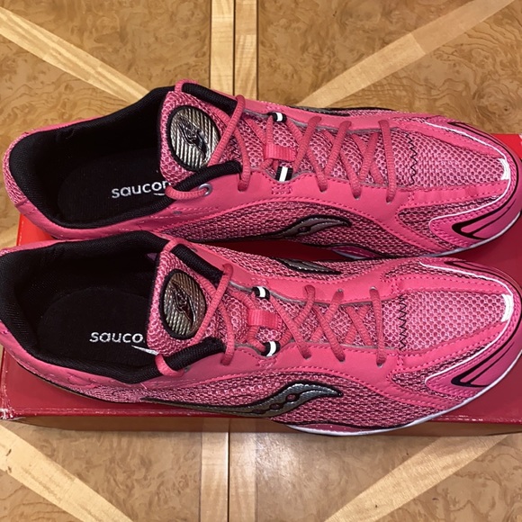 Saucony Progrid Shay XC Track & Field Spike Shoes Size 11.5 NWB - Picture 2 of 10